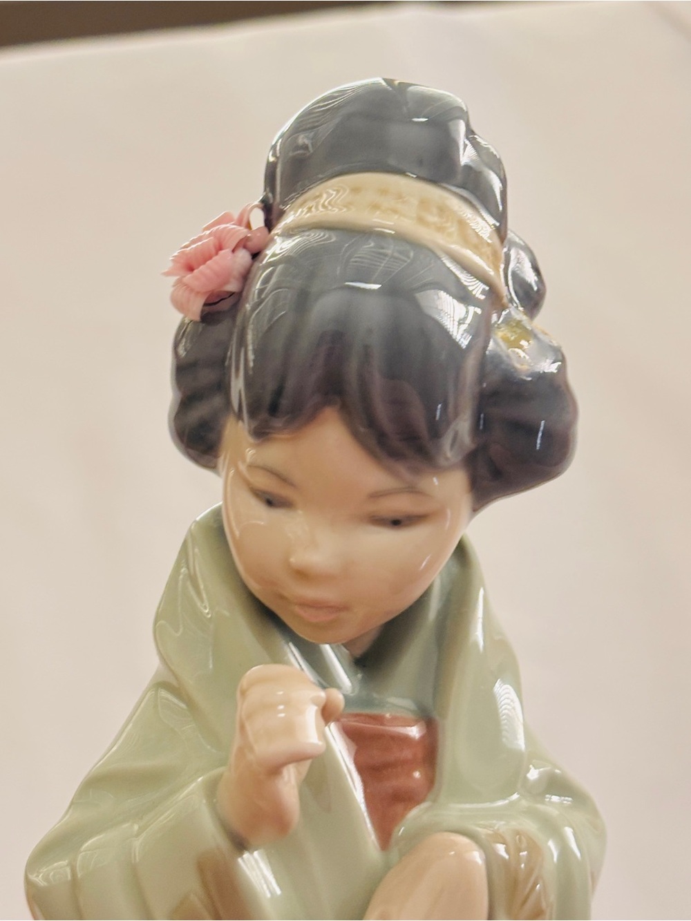 Lladro Porcelain Oriental Spring #4988 Female Figurine